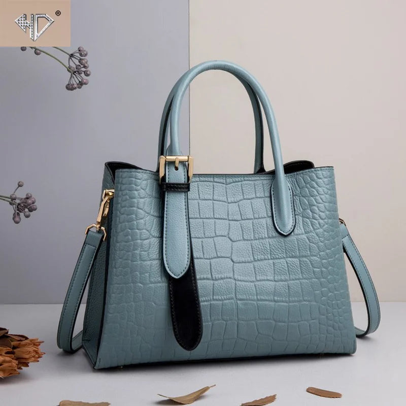 Women`s crocodile pattern sewing shoulder bag  European and American retro designer messenger bag  Simple large capacity handbag